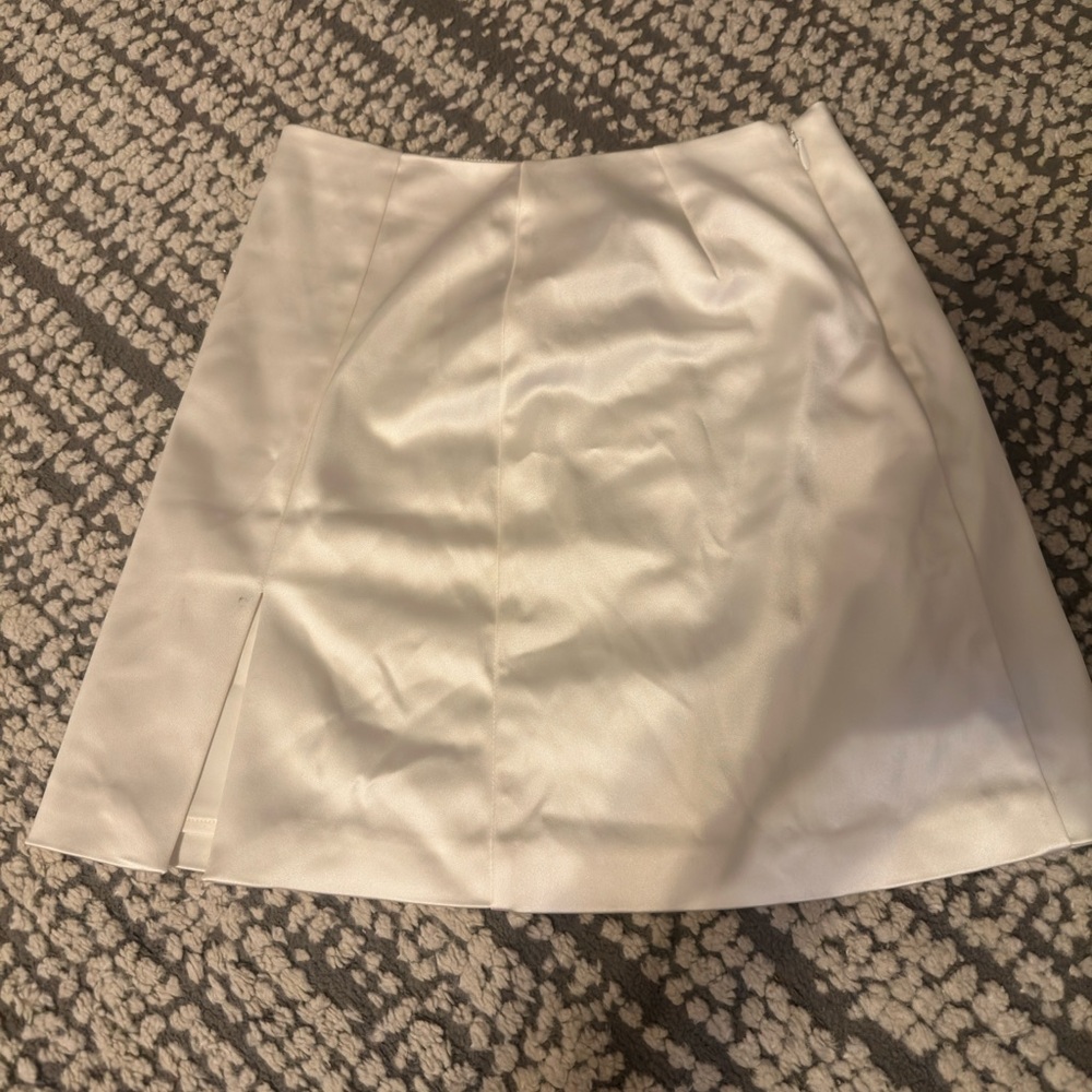Aritzia white silk skirt, never been worn